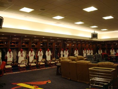 St. Louis Locker Room Hosts Every African-American Cardinal Player to  Celebrate Martin Luther King Jr. Day